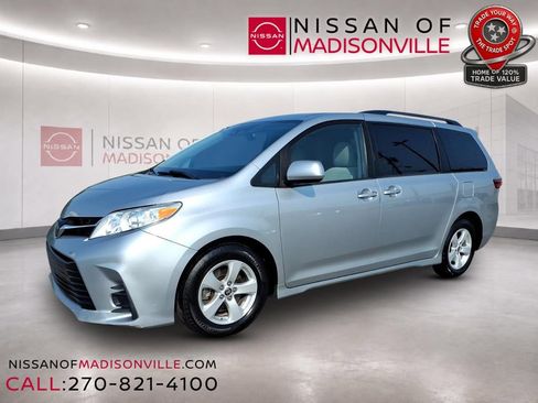 Used 2020 Toyota Sienna LE FWD image 4