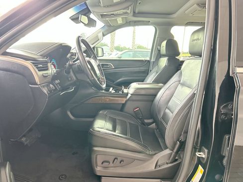 Used 2019 GMC Yukon XL Denali w/ Denali Ultimate Package RWD image 9