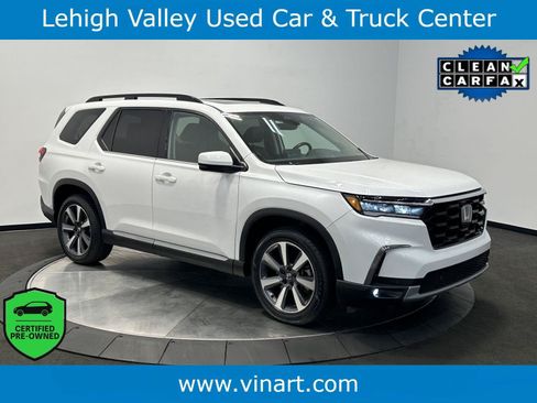 Certified 2024 Honda Pilot Touring image 1