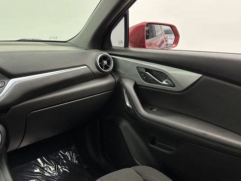 Used 2019 Chevrolet Blazer LT image 26