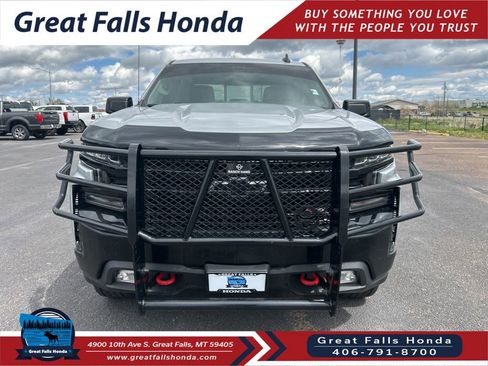 Used 2021 Chevrolet Silverado 1500 LT Trail Boss w/ Convenience Package II AWD/4WD image 2