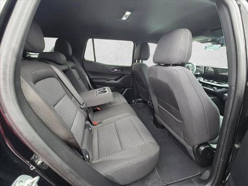 Used 2025 Chevrolet Equinox LT FWD image 25