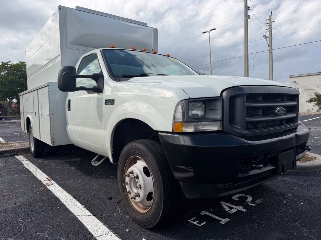 Used 2003 Ford F450 2WD Regular Cab Super Duty image 3