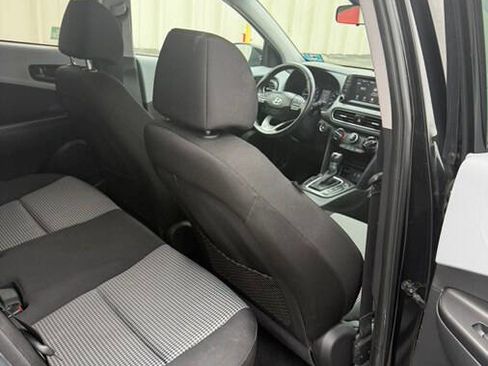 Used 2020 Hyundai Kona SEL w/ Cargo Package image 16