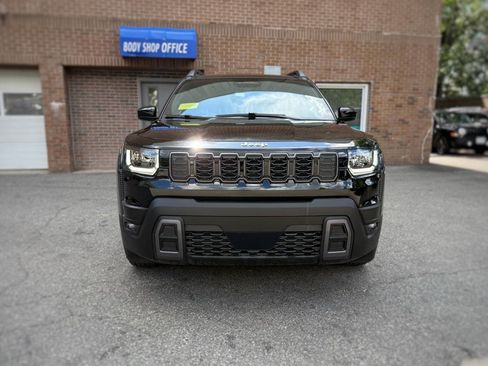 New 2026 Jeep Cherokee Laredo AWD/4WD image 2