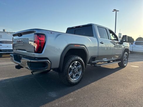Used 2026 GMC Sierra 2500 SLE w/ SLE Value Package; AWD/4WD image 7