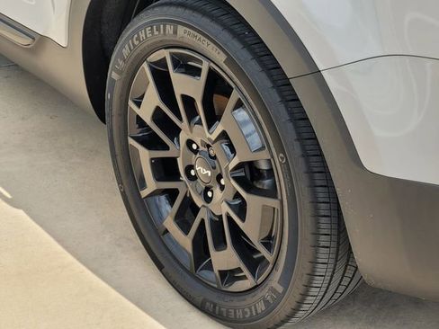 Used 2022 Kia Telluride SX w/ SX Prestige Package AWD/4WD image 8