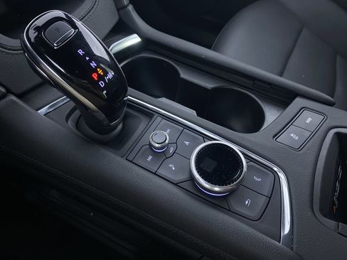 New 2025 Cadillac XT6 Premium Luxury image 8