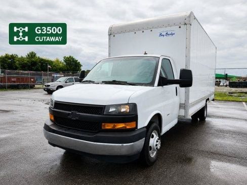 Used 2020 Chevrolet Express 3500 Extended w/ Power Convenience Package RWD image 1