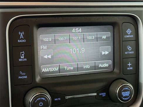 Used 2024 RAM 1500 Classic SLT image 7