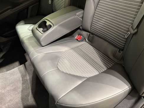 Certified 2023 Toyota Camry SE FWD image 18