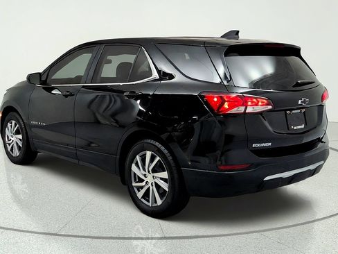 Used 2023 Chevrolet Equinox LT FWD image 3
