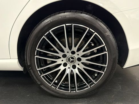 Certified 2025 Mercedes-Benz C 300 Sedan image 18