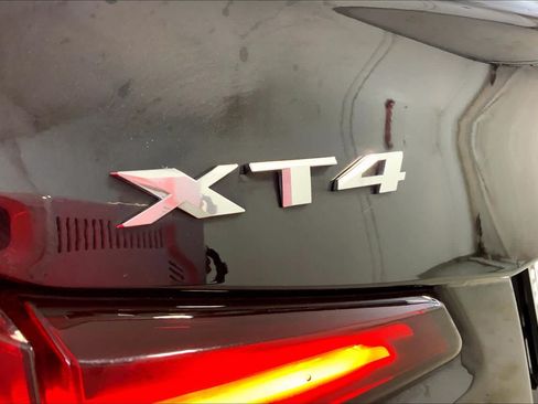 Used 2023 Cadillac XT4 Premium Luxury AWD/4WD image 29