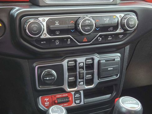 Used 2020 Jeep Gladiator Rubicon image 30