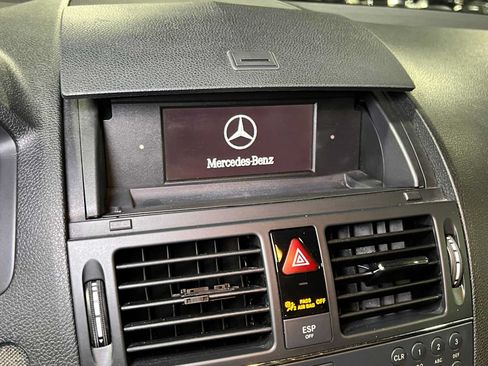 Used 2008 Mercedes-Benz C 300 4MATIC Sedan image 35