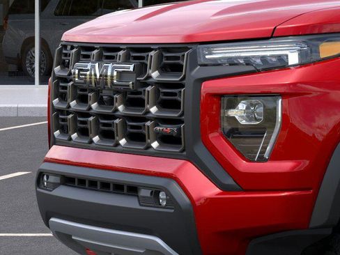 New 2026 GMC Canyon AT4X w/ LPO, Black Badging Package AWD/4WD image 13
