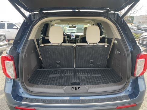 Used 2020 Ford Explorer Platinum w/ Premium Technology Package image 7