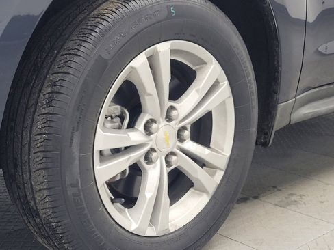 Used 2017 Chevrolet Equinox LS image 31