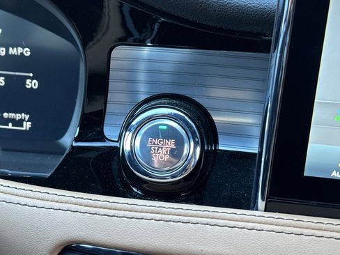 Certified 2022 Lincoln Corsair Reserve w/ Equipment Group 201A image 22