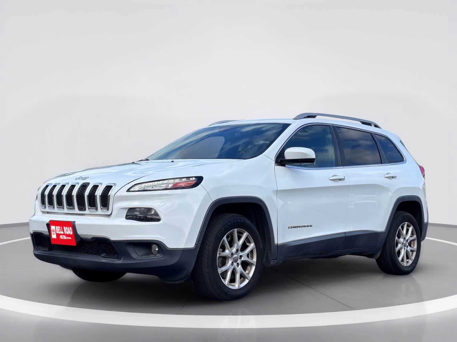 Used 2017 Jeep Cherokee Latitude w/ Safety/Convenience Group AWD/4WD image 2
