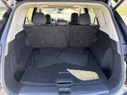Used 2023 Nissan Rogue SL image 13