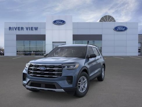 New 2026 Ford Explorer Active AWD/4WD image 2