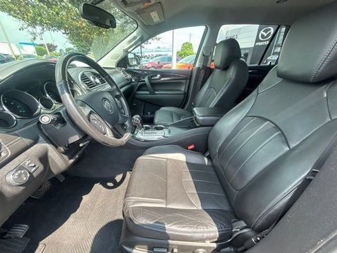Used 2017 Buick Enclave Leather AWD/4WD image 10