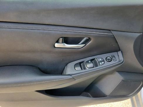 Certified 2021 Nissan Sentra SV FWD image 21