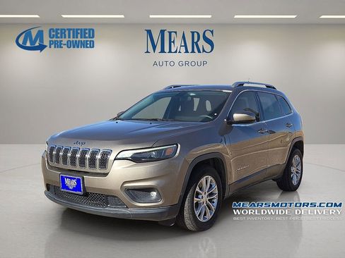 Used 2019 Jeep Cherokee Latitude w/ Popular Appearance Group image 1