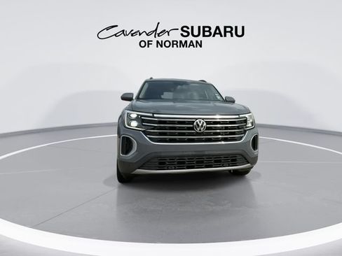 Used 2026 Volkswagen Atlas SE AWD/4WD image 4