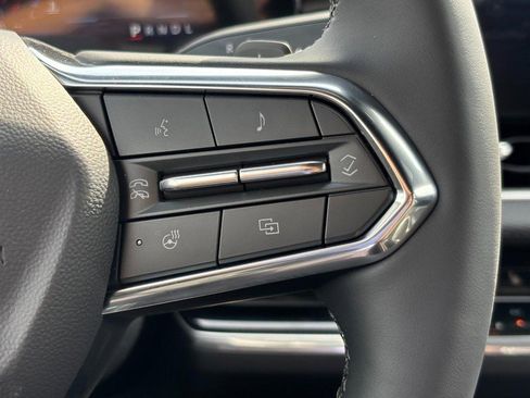 New 2026 Chevrolet Equinox LT FWD image 13