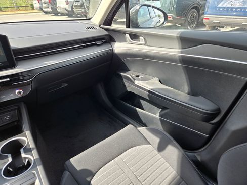 New 2026 Kia K5 LXS image 11