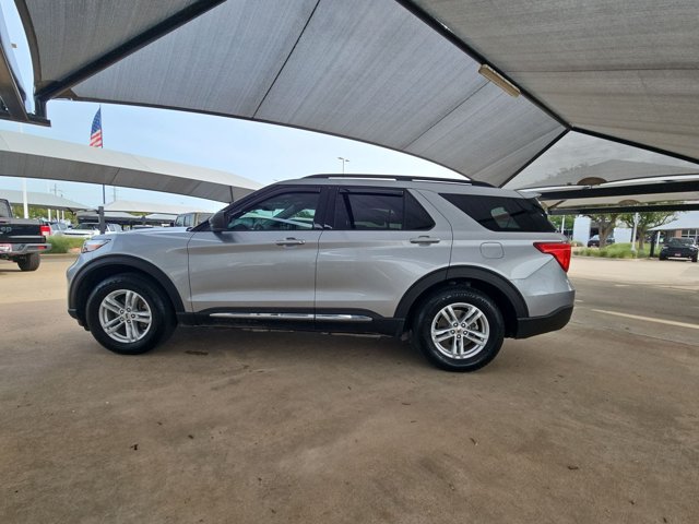 Used 2021 Ford Explorer XLT w/ Equipment Group 202A RWD image 6