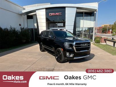 Used 2024 GMC Yukon SLT w/ SLT Premium Package