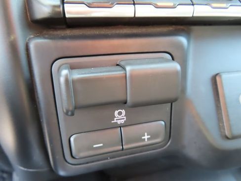 Used 2020 GMC Sierra 1500 SLT w/ SLT Premium Plus Package AWD/4WD image 41