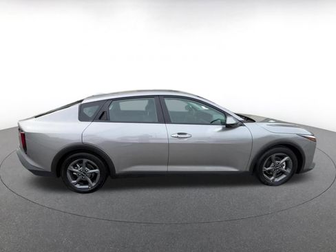 Used 2025 Kia K4 LXS image 15