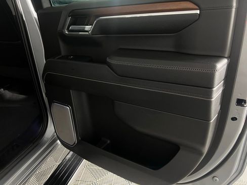 Used 2024 GMC Sierra 1500 Denali w/ Denali Reserve Package image 29