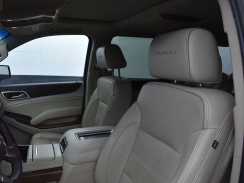 Used 2019 GMC Yukon XL Denali w/ Denali Ultimate Package image 14