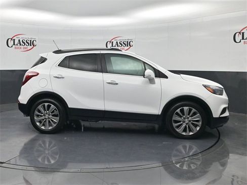 Used 2018 Buick Encore Preferred image 6