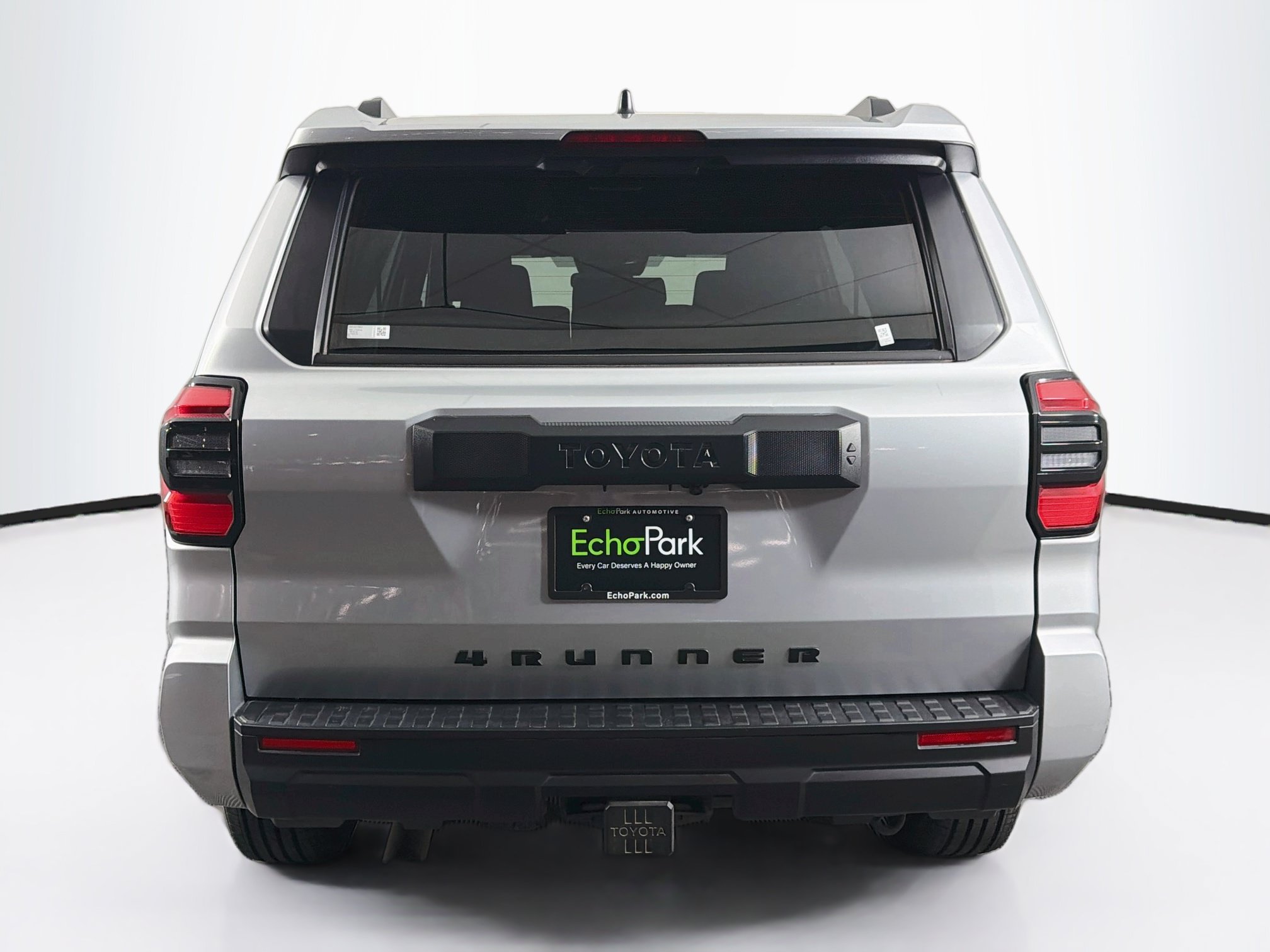 Used 2025 Toyota 4Runner SR5 AWD/4WD image 7