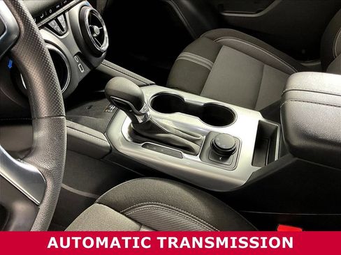 Used 2024 Chevrolet Blazer LT w/ Convenience Package FWD image 16