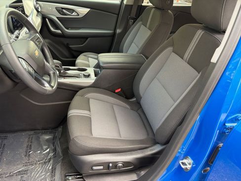 Used 2025 Chevrolet Blazer LT image 24