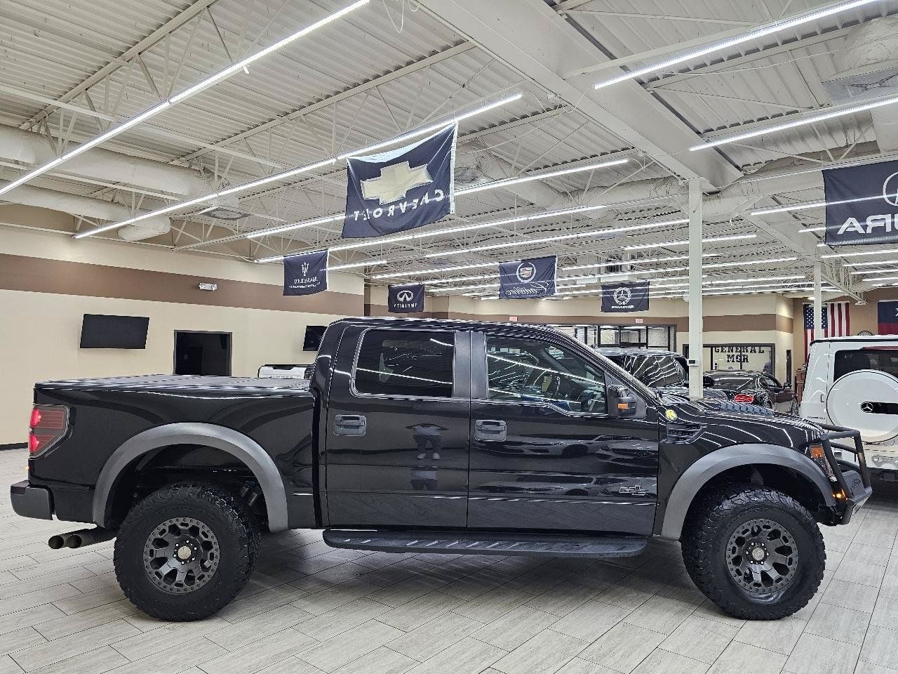 Used 2014 Ford F150 Raptor w/ Equipment Group 801A Luxury AWD/4WD image 5