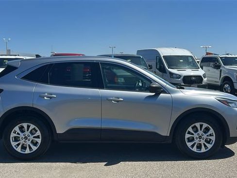 Certified 2024 Ford Escape Active FWD image 2