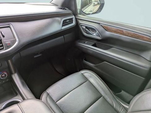 Used 2021 Chevrolet Suburban High Country image 20