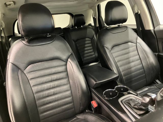 Used 2016 Ford Edge SEL w/ Equipment Group 201A AWD/4WD image 40
