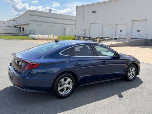 Used 2021 Hyundai Sonata SE FWD image 4