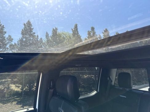 Used 2025 Ford F350 Platinum w/ FX4 Off-Road Package AWD/4WD image 31