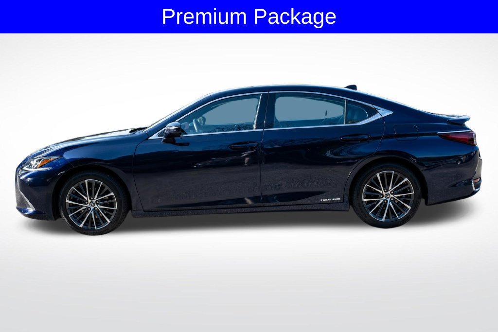 Used 2022 Lexus ES 300h w/ Premium Package FWD image 5